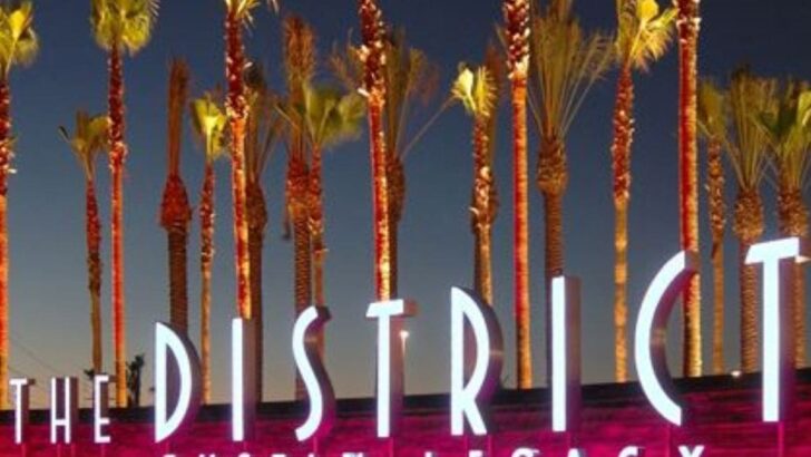 The District Tustin