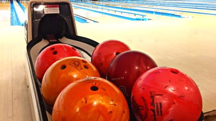 12 Best Bowling Alleys In Orange County