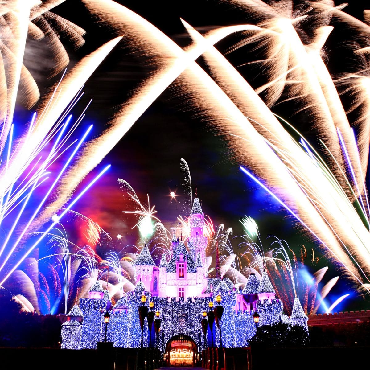Best Places To Watch Disneyland Fireworks Without A Ticket