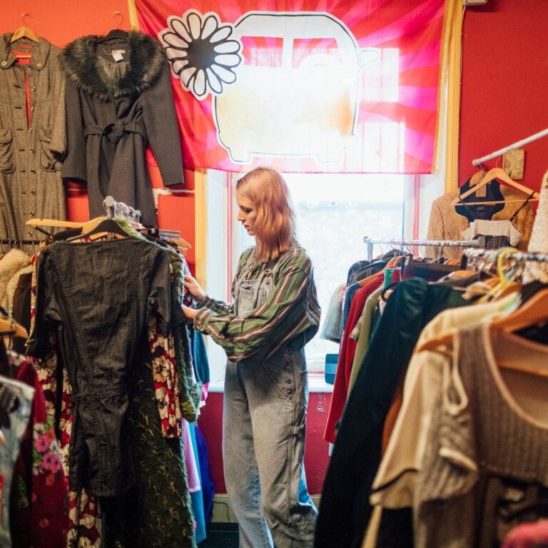 Thrifting Tips, Secrets, & Hacks