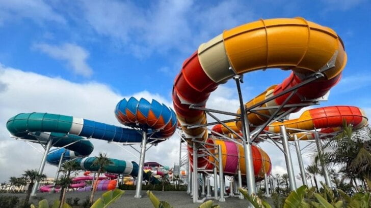 Wild Rivers Rides, Attractions & Amenities