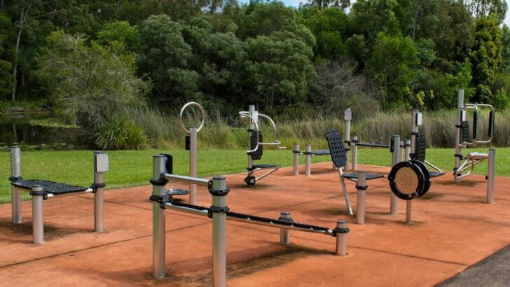 Parks With Workout Equipment & Outdoor Gyms