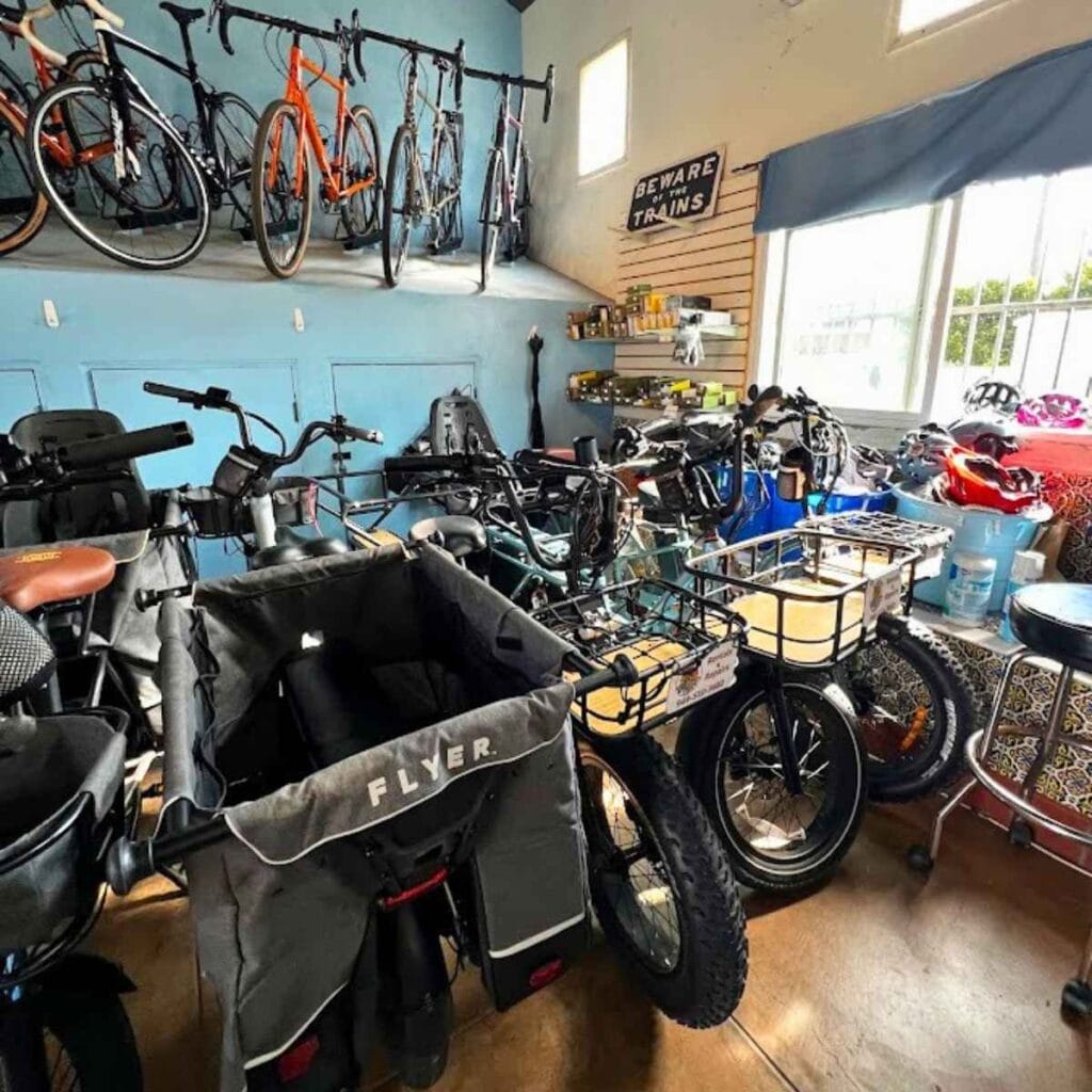 Bicycles San Clemente Interior View